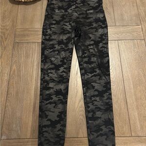 SPANX Black Camouflage Leggings
